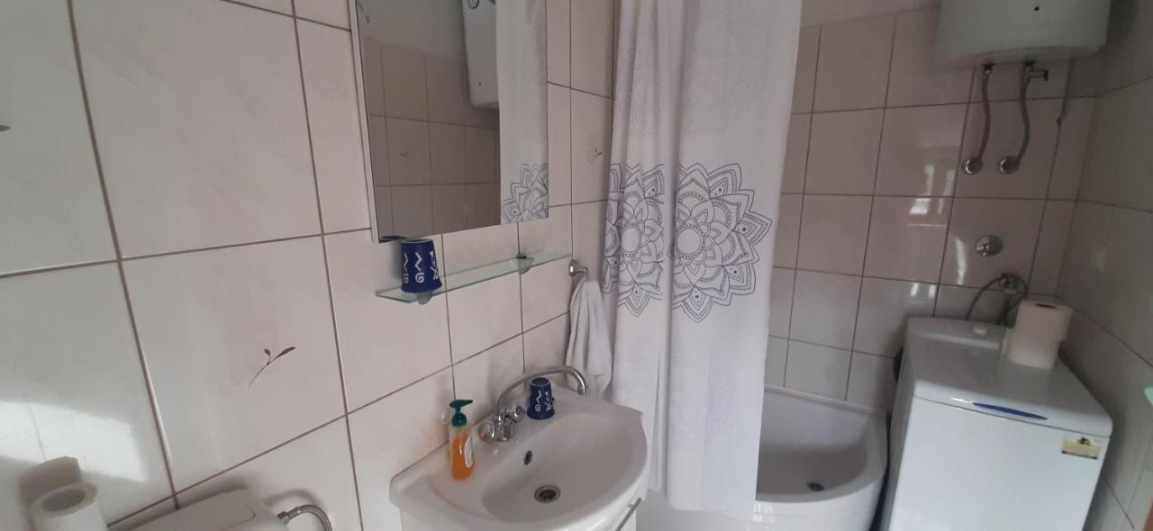 Apartmani Milano Stomorska Bagian luar foto